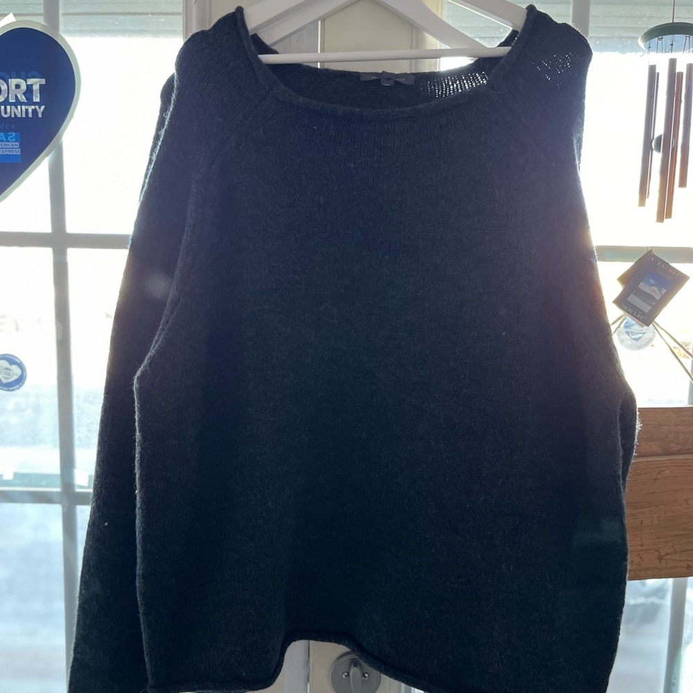 Rolled edge loose sweater in coal